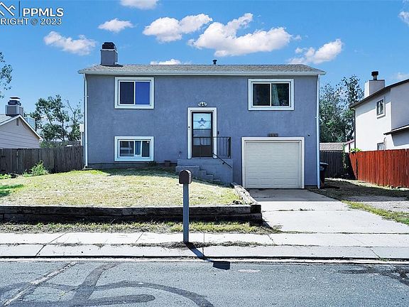 3rd image of 4443 Berryknoll Dr
