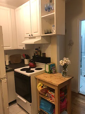 Rented by Realty Collective | media 12