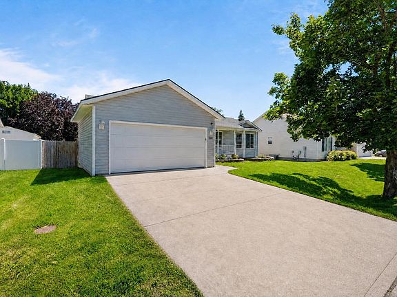 3rd image of 307 S Morrow Ln