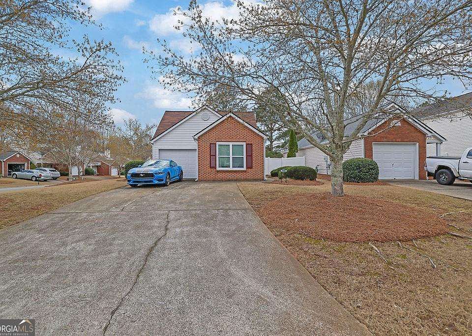 1st image of 520 Stanford Pl