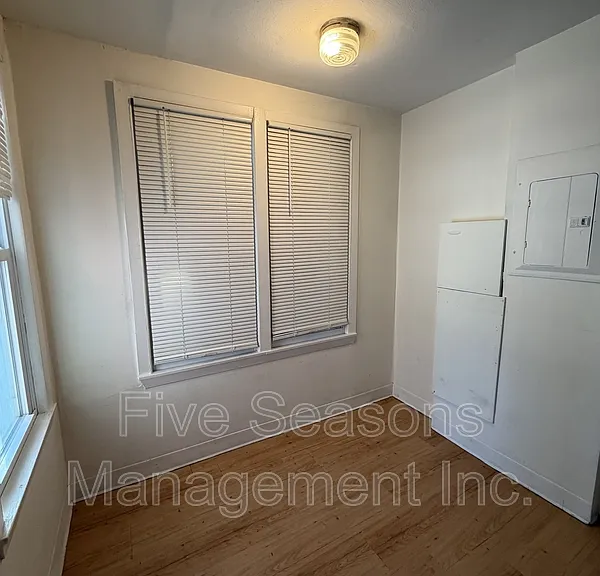 500 Saint Paul St #A — Photo 14