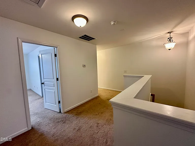 513 Dragby Ln — Photo 17