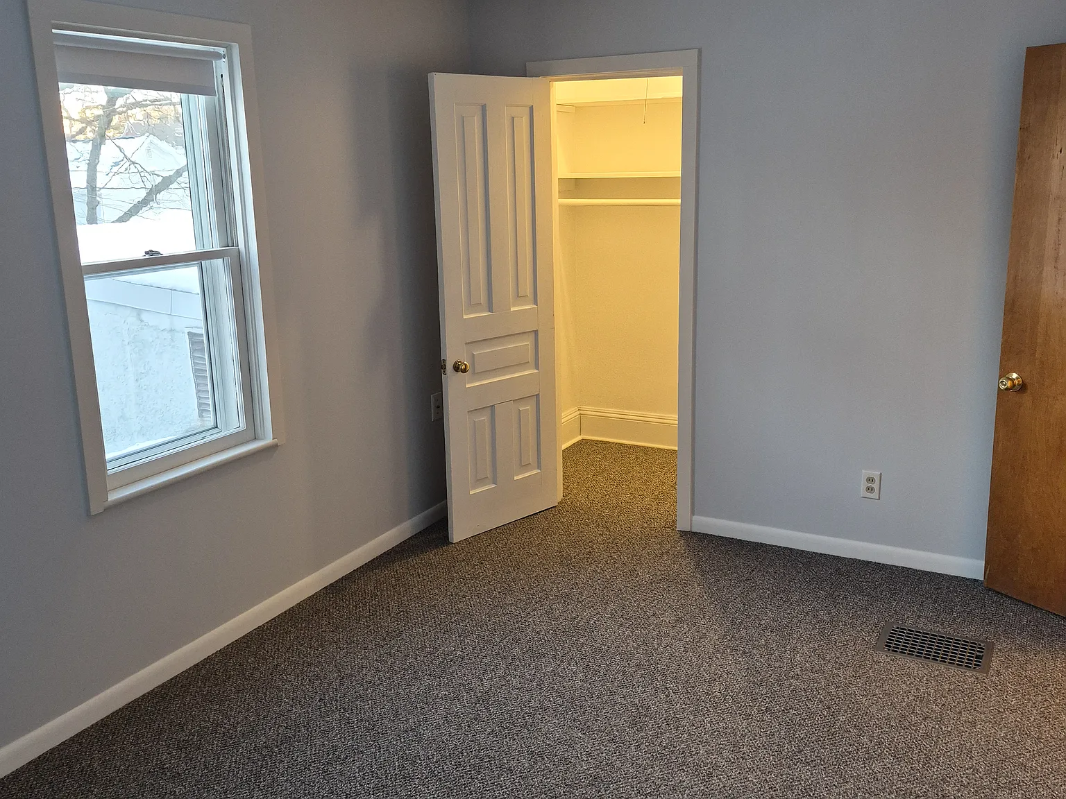 1 bed, 570 sqft, $1,500 — Photo 3