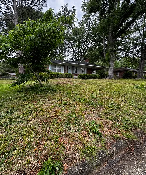 2414 Slay Dr — Photo 3