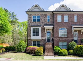 1026 Township Sq, Alpharetta, GA 30022