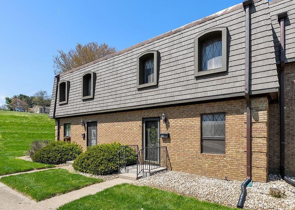 1st image of 625 Country Club Dr APT A2