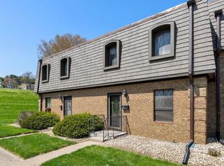 625 Country Club Dr APT A2, Newark, OH 43055