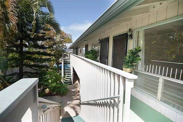 2136 Konou Pl — Photo 2