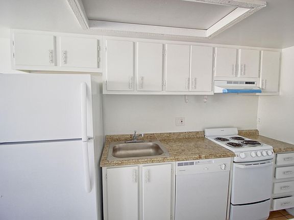 5th image of 2609 E Central Blvd Unit 6