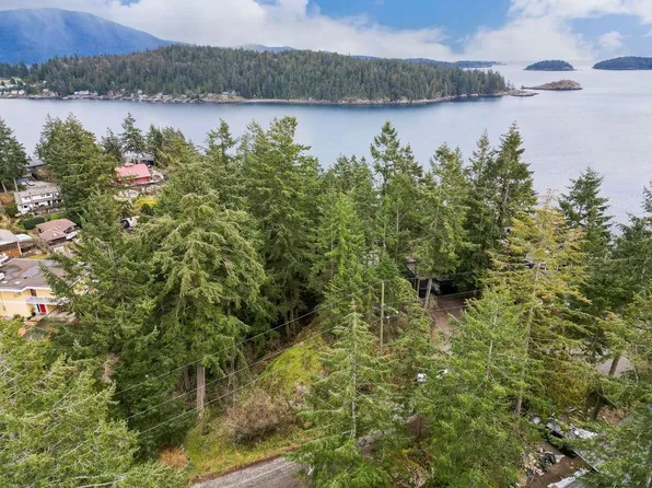 LOT Skyline Dr #A, Gibsons, BC V0N 1V8