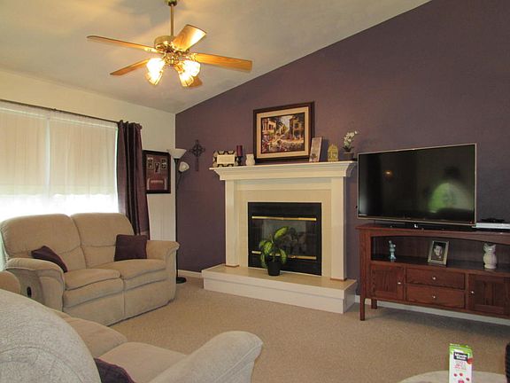 3rd image of 2317 Bloomfield Ave