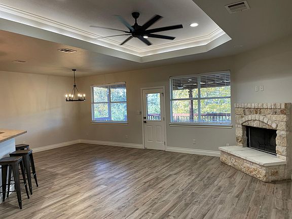 2nd image of 111 Primrose Ln