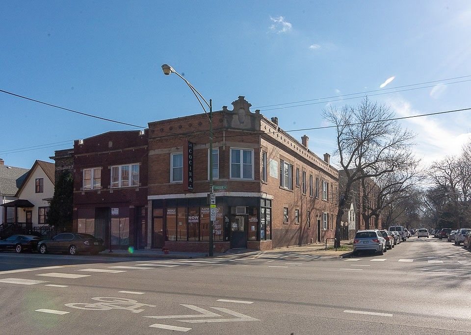 1st image of 2901 N Kedzie Ave #F3