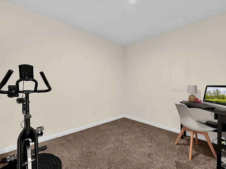6468 Holly Ln — Photo 22