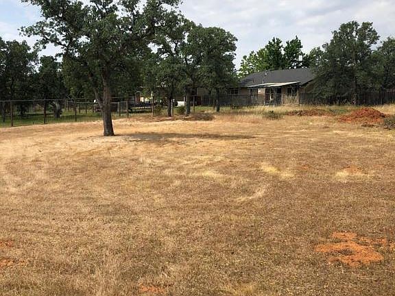 2nd image of 22482 Lake Helen Pl