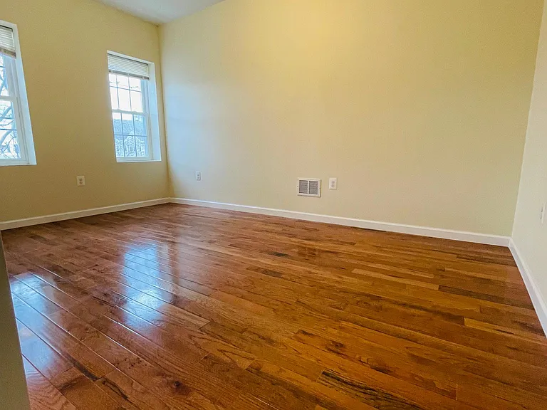 206 Stoneway Ln — Photo 20
