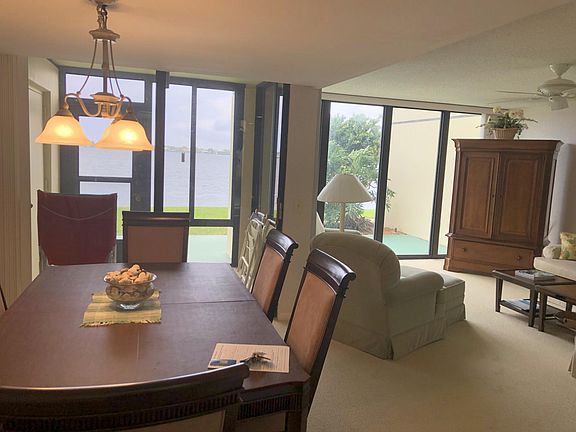 3rd image of 1840 Tarpon Ln Unit 101