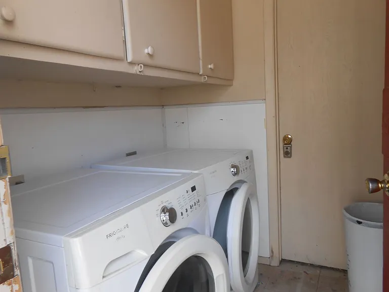 1051 Teller Ave — Photo 18