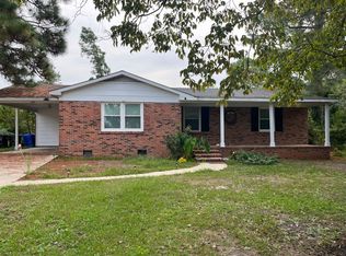 1603 Old English Ct, Fayetteville, NC 28304