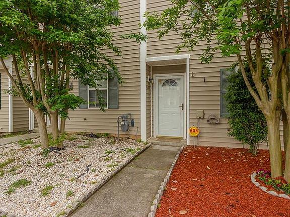 3rd image of 4682 Brookwood Ln