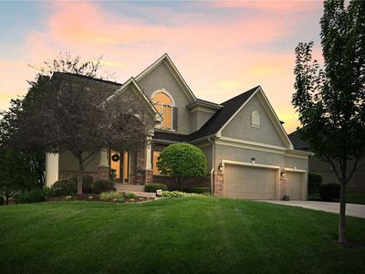 2701 NW Olmstead Dr, Lees Summit, MO, 64081