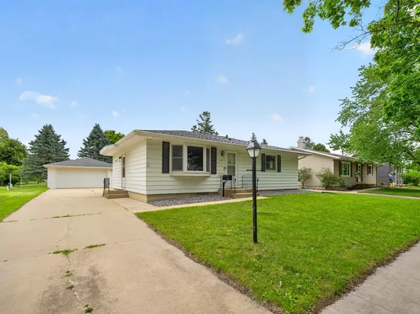 915 16 1/4 St SE, Rochester, MN 55904