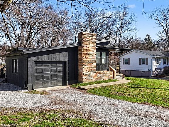 2nd image of 211 Boiling Springs Rd