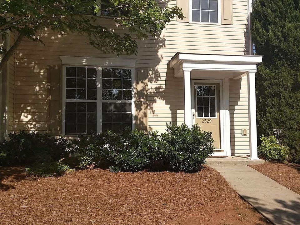 1st image of 2529 Heyoak Ct NE