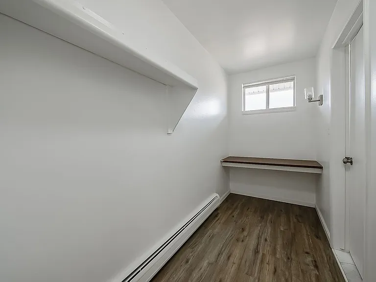 149 Huronview Ct — Photo 12