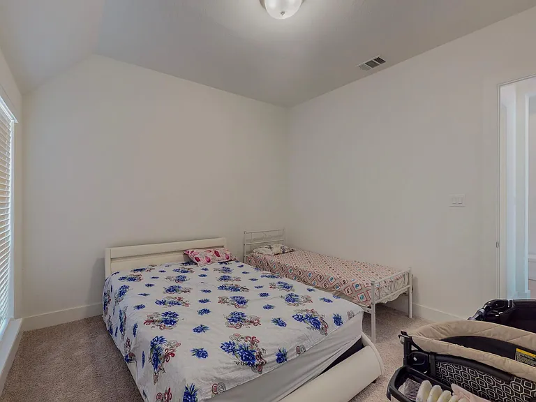 1303 Buttermere St — Photo 30