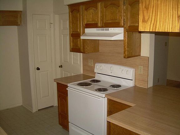 2nd image of 10808 Tall Oak Dr