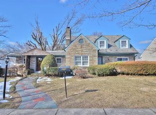 2039 Worthington Ave, Bethlehem, PA 18017