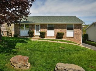 15 W White Oak Dr, Delmont, PA
