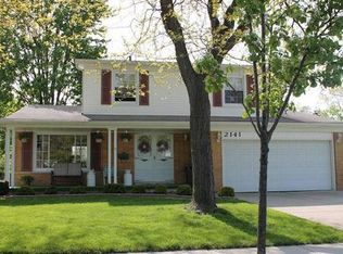 2141 Alexander Dr, Troy, MI 48083