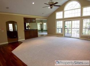 3719 Flora Dr, Milan, IL 61264