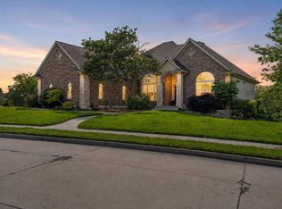1913 Surrey Ct, Columbia, MO 65203