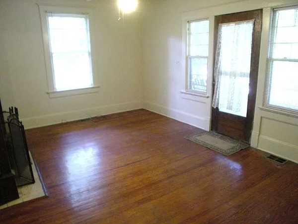 629 Cleburne Ter NE — Photo 7