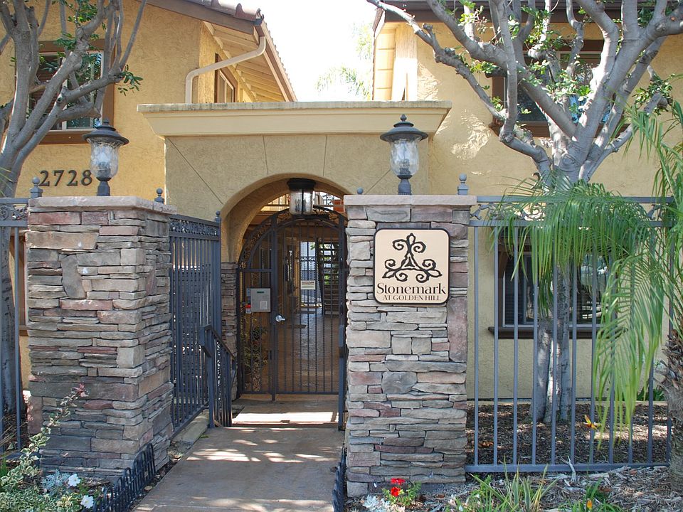 1st image of 2752 B St