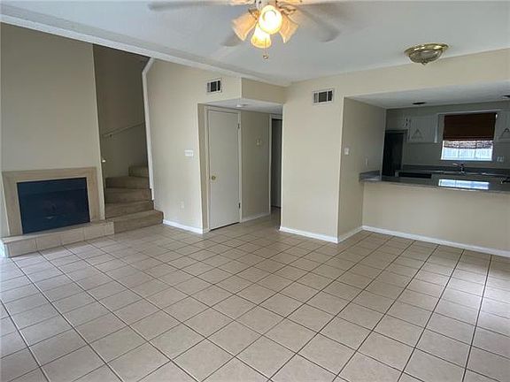 2nd image of 515 Cedarwood Dr