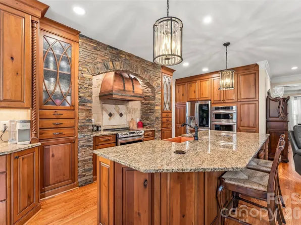 120 Harrison Point Ct, Mooresville, NC 28117