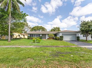 4233 Monroe St, Hollywood, FL 33021