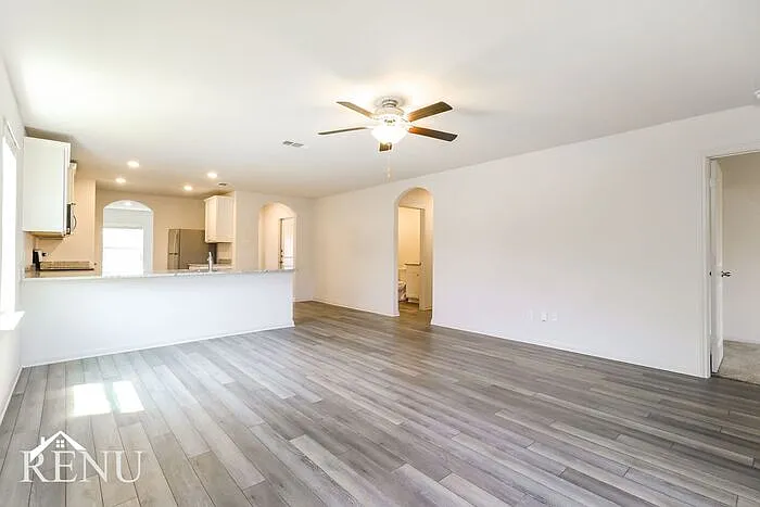 18500 Allen Welch Dr — Photo 8