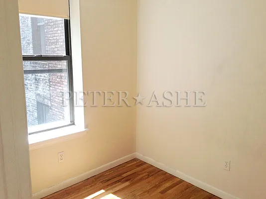 Rented by Peter Ashe | media 27