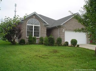 11823 Perry Crossing Pkwy, Sellersburg, IN 47172