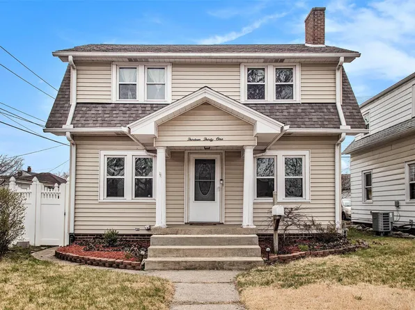 1331 E Mishawaka Ave, Mishawaka, IN 46544