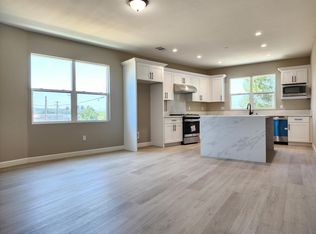 336 S Cypress St, La Habra, CA 90631