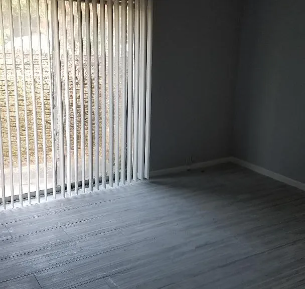 2020 Court Pl — Photo 6