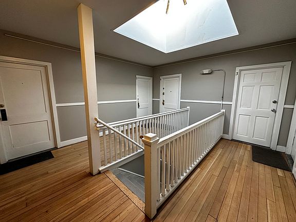 3rd image of 22-38 W School St #5