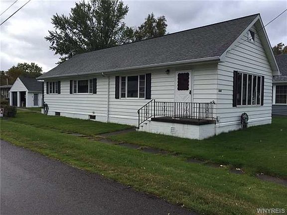 2nd image of 1227 Dixie Ave