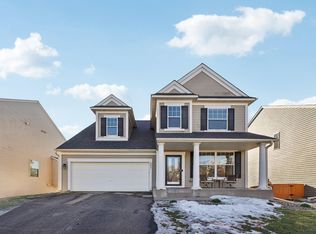8451 Jonquil Ln N, Maple Grove, MN 55369